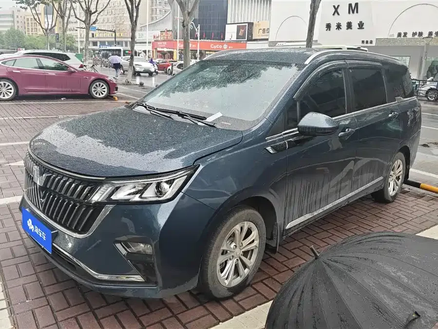 Wuling Jiachen Wuling Jiachen 2022 1.5T CVT Smart Luxury Edition 2024 — фото 1, купить с доставкой в Москву