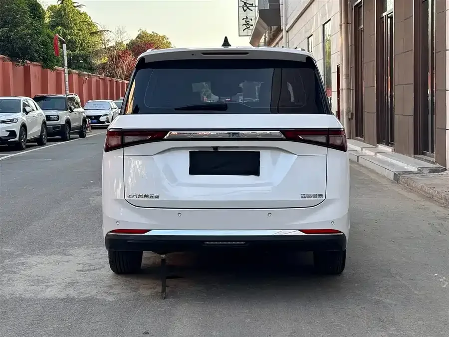 Wuling Jiachen Wuling Jiachen 2022 1.5T CVT exclusive flagship model 2022 — миниатюра 2