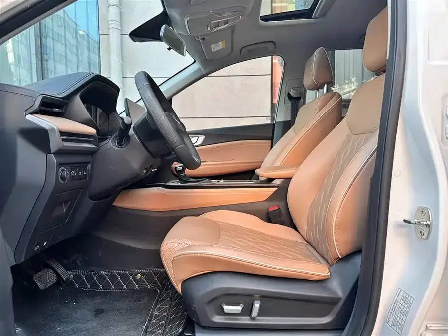 Wuling Jiachen Wuling Jiachen 2022 1.5T CVT exclusive flagship model 2022 — миниатюра 5