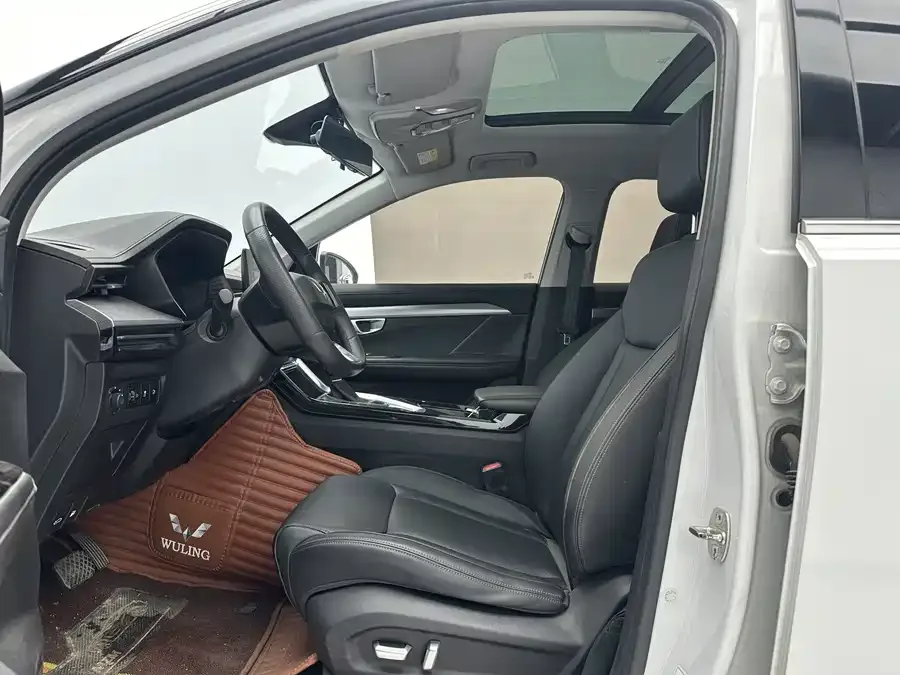 Wuling Xingchen Wuling Xingchen 2021 1.5T CVT Xingyao Edition 2022 — миниатюра 4