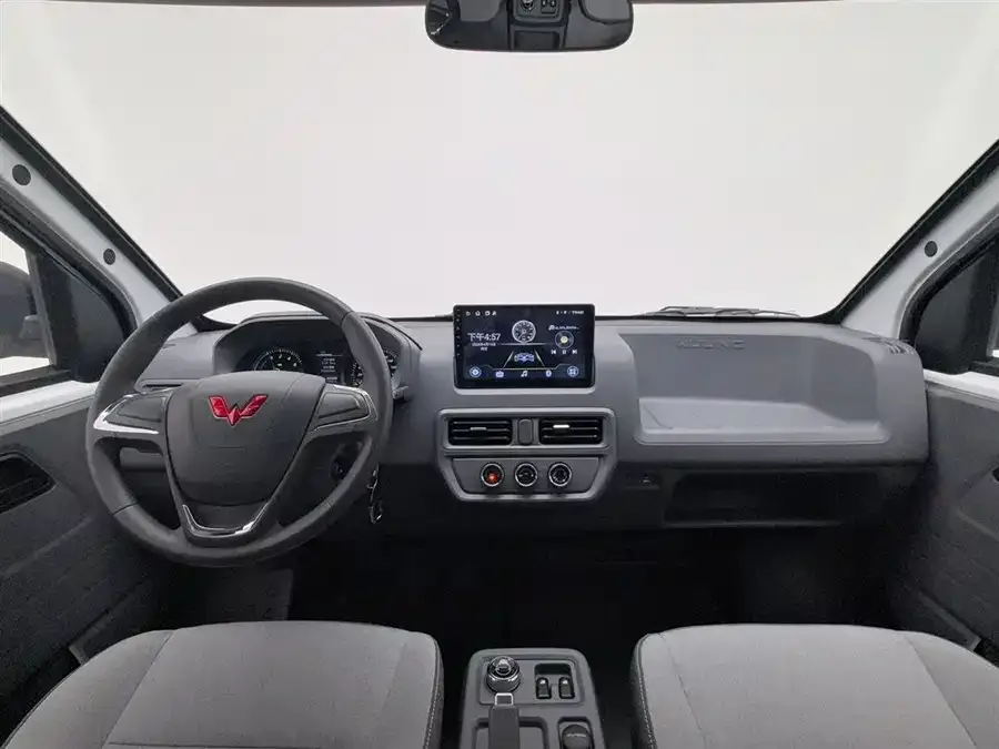 Wuling Yangguang Wuling Yangguang 2024 300km Comfort Bus Version 75kW 2025 — миниатюра 2
