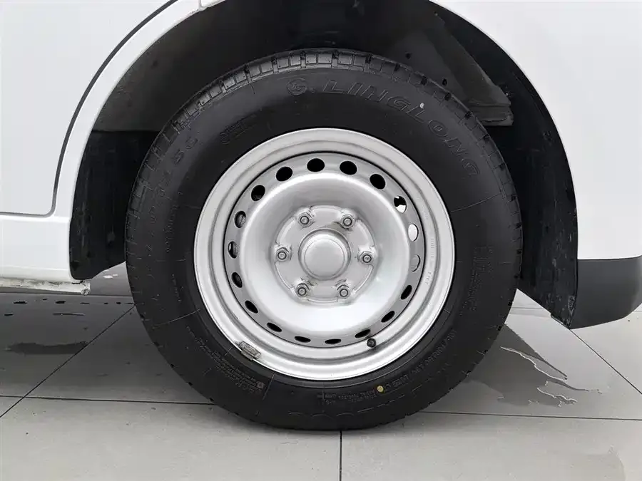 Wuling Yangguang Wuling Yangguang 2024 300km Comfort Bus Version 75kW 2025 — миниатюра 5