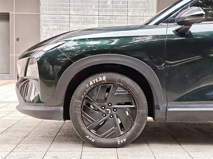 Wuling Starlight S Wuling Xingguang S 2024 130km Flagship Model 2024 — миниатюра 2