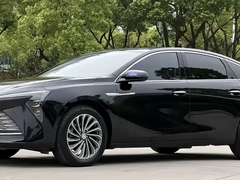 Buick LaCrosse LaCrosse 2025 28T Platinum Edition 2025 — миниатюра 3