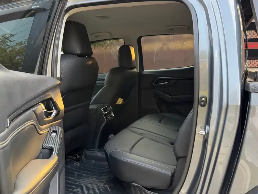 Isuzu D-MAX D-MAX 2021 1.9T manual four-wheel drive diesel Global powerful RZ4E 2022 — миниатюра 4