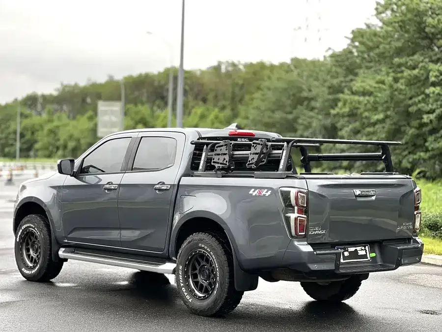 Isuzu D-MAX D-MAX 2021 1.9T automatic four-wheel drive diesel Global aggressive RZ4E 2022 — миниатюра 3