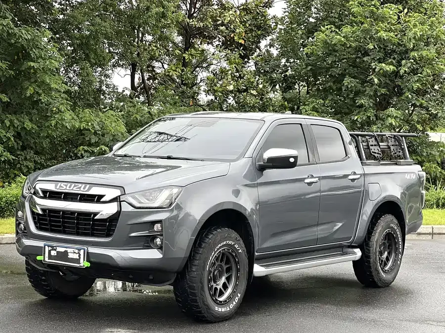 Isuzu D-MAX D-MAX 2021 1.9T automatic four-wheel drive diesel Global aggressive RZ4E 2022 — фото 1, купить с доставкой в Москву
