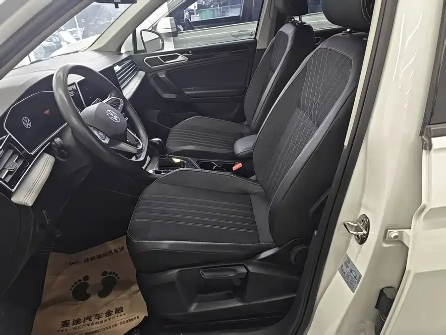 Volkswagen Tiguan L Tiguan L 2022 330TSI Automatic 2WD Comfort Edition 2022 — миниатюра 2