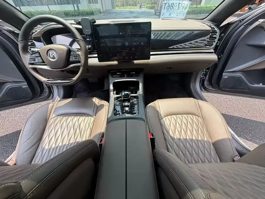 BYD Second-hand Han 2023 EV Champion Edition 715KM Front-wheel Drive Flagship 2023 — миниатюра 2