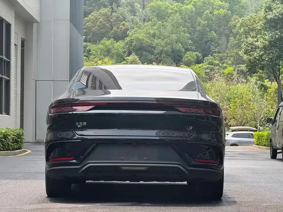 BYD Second-hand Han 2023 EV Champion Edition 715KM Front-wheel Drive Flagship 2023 — миниатюра 4