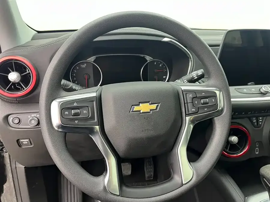 Chevrolet Trailblazer Trailblazer 2023 Mild Hybrid 650T Edition 2024 — миниатюра 2