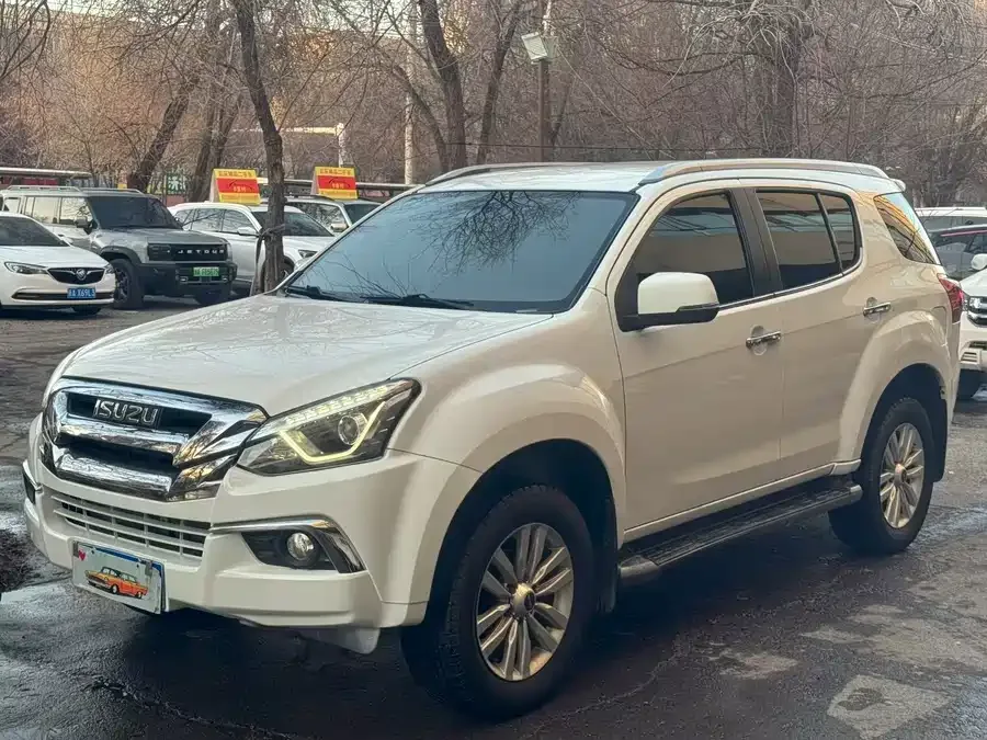 Isuzu mu-X mu-X 2020 1.9T Diesel Automatic 4WD Enjoy Edition 5 Seaters National VI 2022 — миниатюра 3