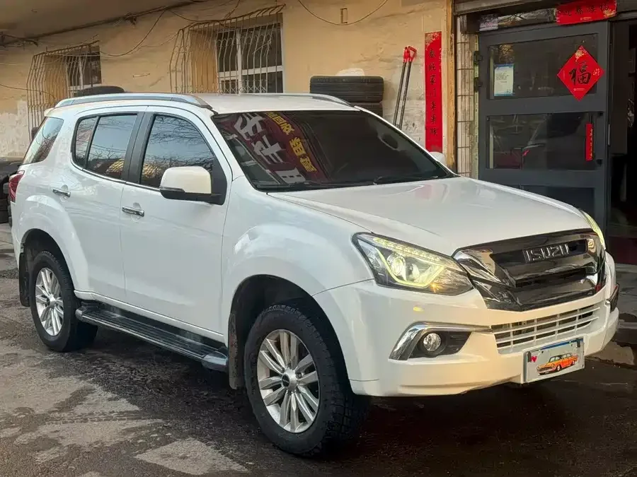 Isuzu mu-X mu-X 2020 1.9T Diesel Automatic 4WD Enjoy Edition 5 Seaters National VI 2022 — фото 1, купить с доставкой в Москву
