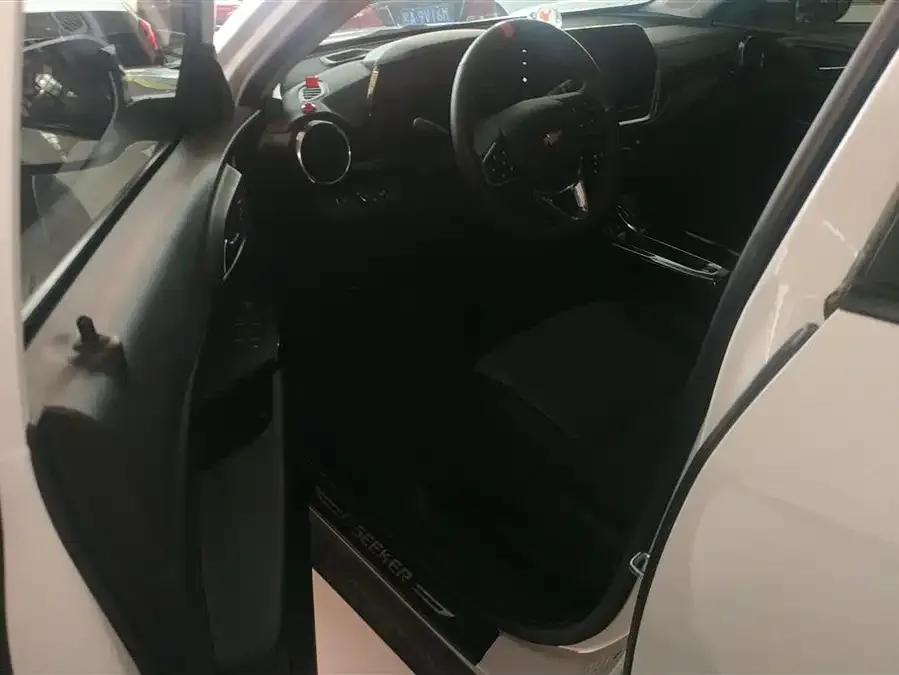 Chevrolet Star Mylo 2022 Xingmailuo 1.5T CVT Trendy Smart Edition 2023 — миниатюра 3