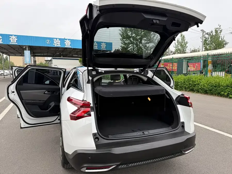 Citroen Versailles C5 X Versailles C5 2023 — миниатюра 3
