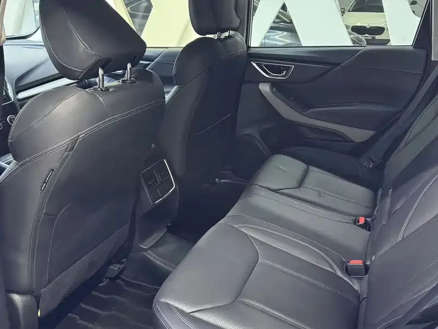 Subaru Forester Forester 2022 2.0i AWD Luxury Edition EyeSight 2023 — миниатюра 5