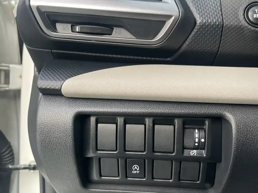 Subaru Forester Forester 2022 2.0i AWD Luxury Edition EyeSight 2023 — миниатюра 5
