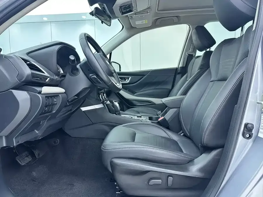 Subaru Forester Forester 2022 2.0i AWD Luxury Edition EyeSight 2022 — миниатюра 4
