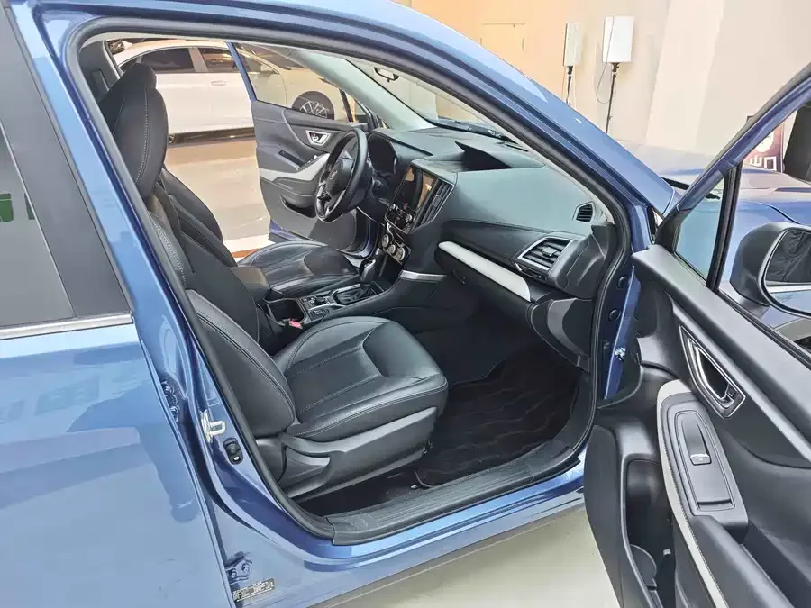 Subaru Forester Forester 2022 2.0i AWD Luxury Edition EyeSight 2023 — миниатюра 5