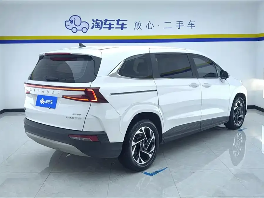 Hyundai Custo Kustu 2021 270TGDi Premium Edition LUX 2023 — миниатюра 3