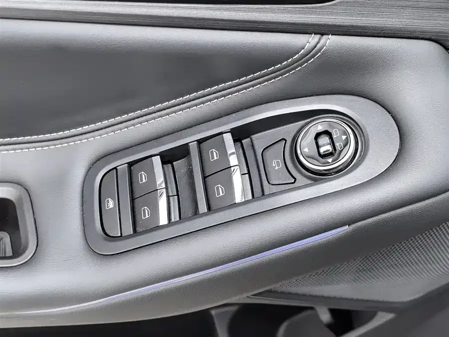 Exeed TXL Xingtu Lingyun 2023 400T 4WD Star Edition 2023 — миниатюра 3