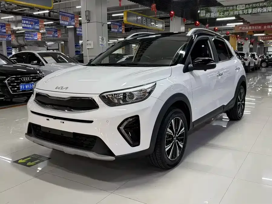 Kia KX1 2021 Yipao 1.4L CVT Sunroof Model 2023 — фото 1, купить с доставкой в Москву