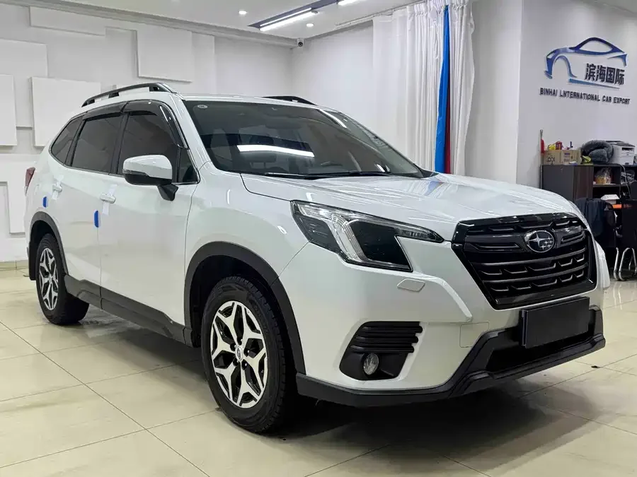 Subaru Forester 2022 Forester 2.0i AWD Luxury Edition 2022 — миниатюра 3