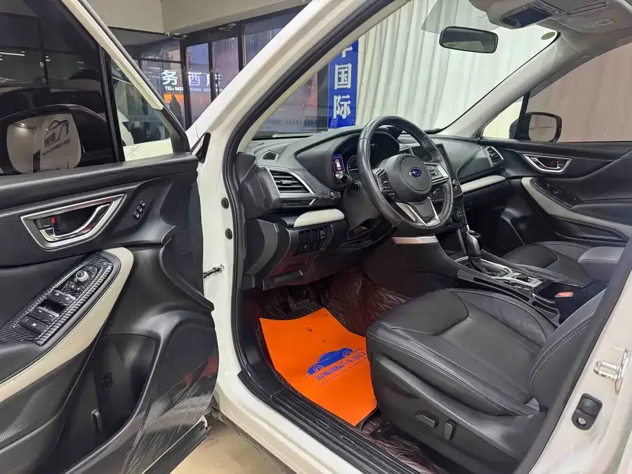 Subaru Forester 2022 Forester 2.0i AWD Luxury Edition 2022 — миниатюра 4
