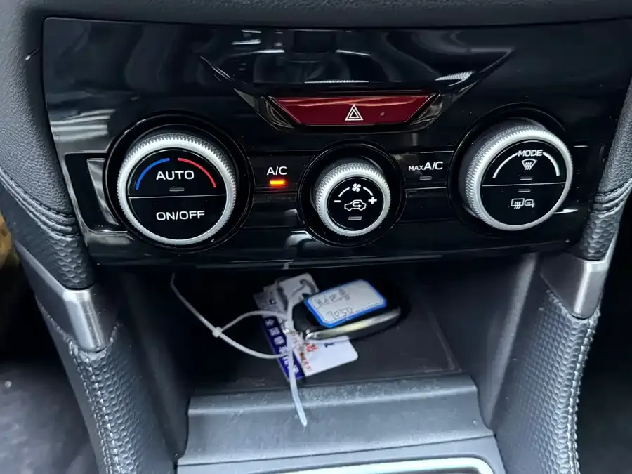 Subaru Forester Forester 2022 2.0i AWD Luxury Edition EyeSight 2022 — миниатюра 5