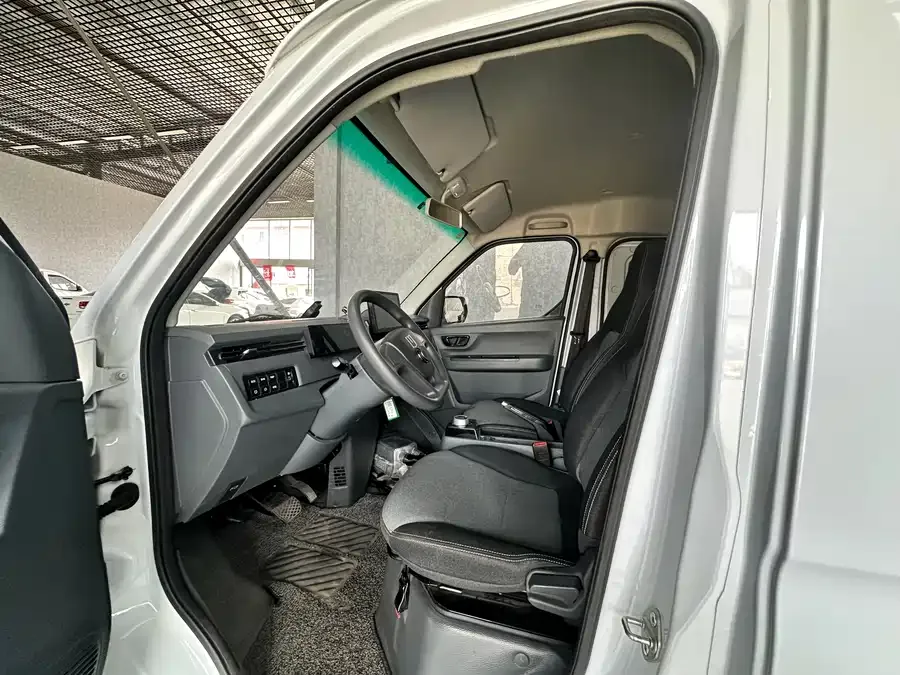 Remote StarV Yuancheng Xingxiang V 2024 Xingxiang V6E Functional Edition Smart Core 46.08kWh 2025 — миниатюра 4