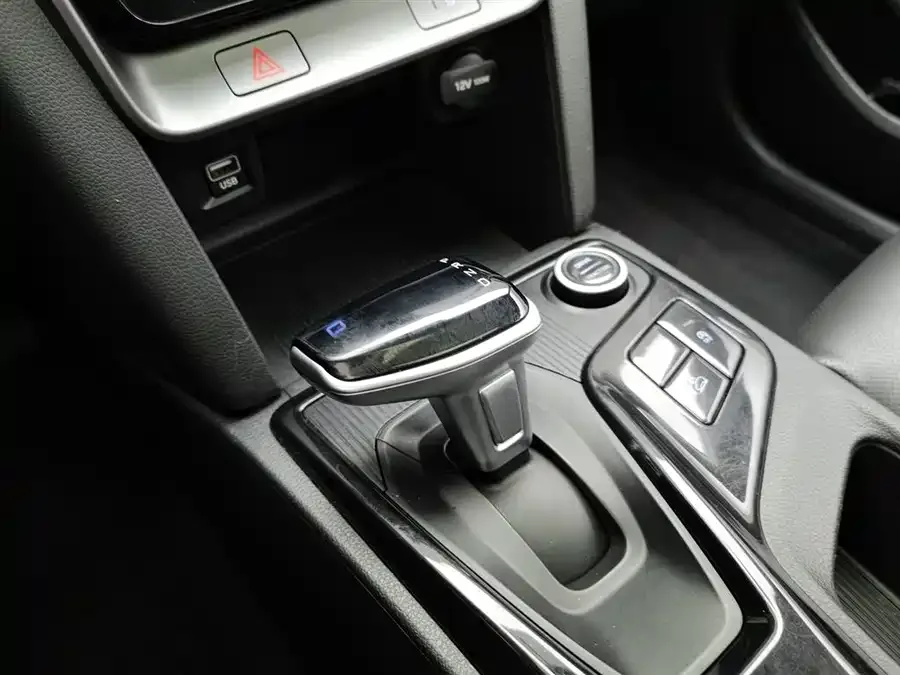 Hyundai Beijing ix35 Beijing Hyundai ix35 2021 2.0L Automatic 2WD GLS Leading Edition 2022 — миниатюра 4