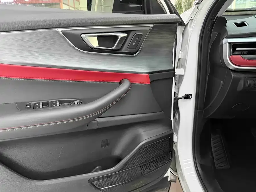 Chery Tiggo 7 Tiggo 7 2022 Super Edition 1.5T CVT Super Hero 2022 — миниатюра 3