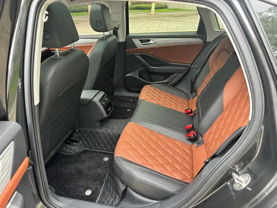 Volkswagen Sagitar 2023 Sagitar 280TSI DSG Beyond Edition 2023 — миниатюра 2
