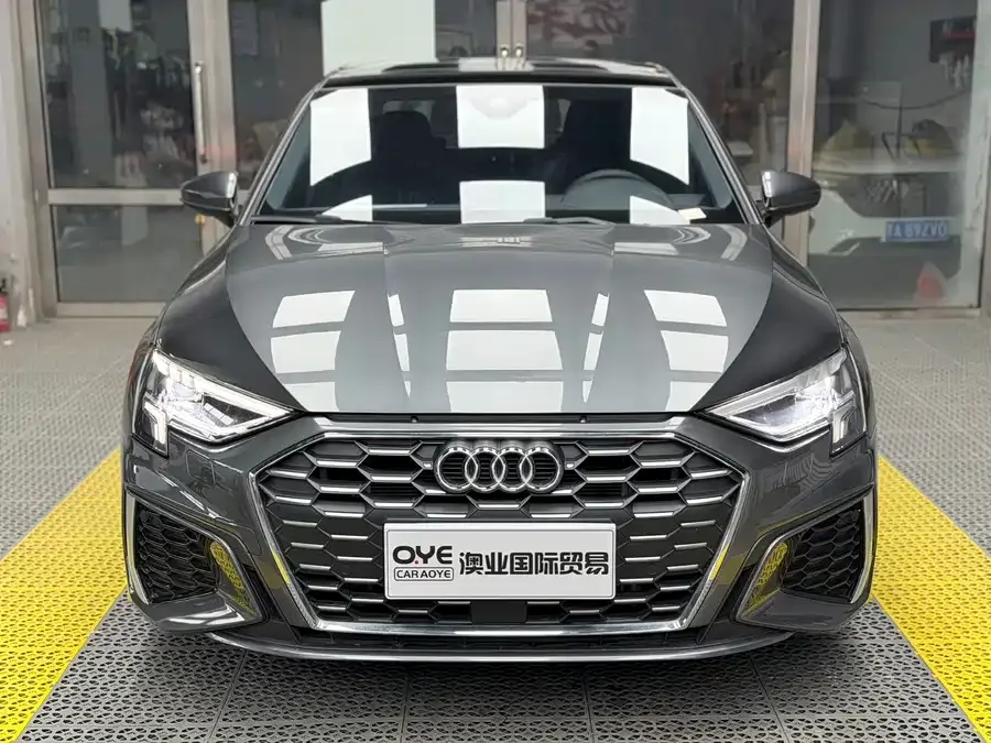 Audi A3 2024 A3L Limousine 35 TFSI Fashion Sports 2023 — миниатюра 3