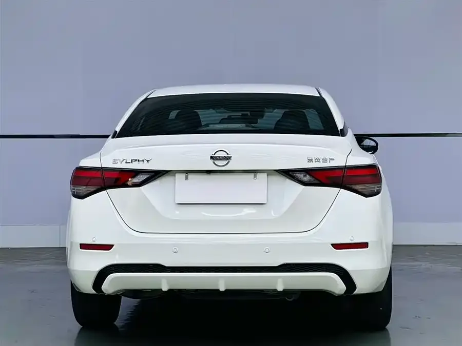 Nissan Sylphy Sylphy 2022 1.6L XL CVT Enjoy Edition 2022 — миниатюра 3