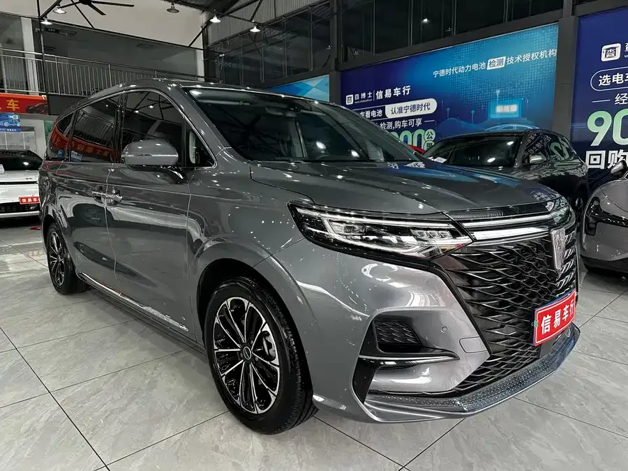 Roewe iMAX8 Roewe iMAX8 2022 400TGI flagship version 2023 — миниатюра 3