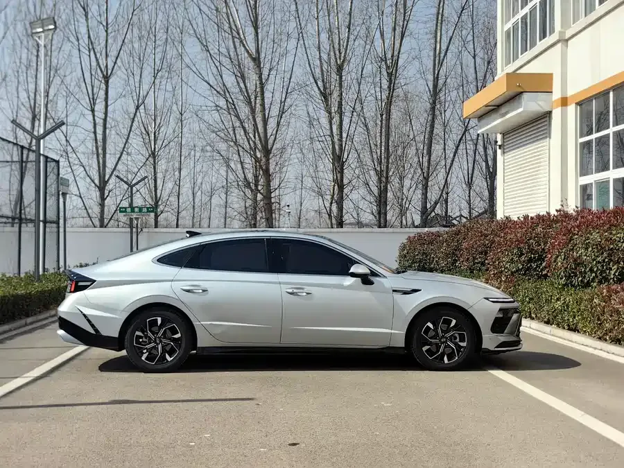 Hyundai Sonata Sonata 2024 1.5T Pro 2024 — миниатюра 4