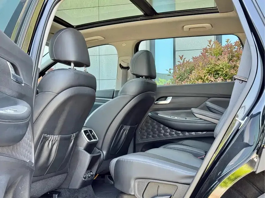 Hyundai SantaFe 2020 Santa Fe 380 TGDi Automatic 4WD DLX HTRAC Zhizun PLUS 2022 — миниатюра 2
