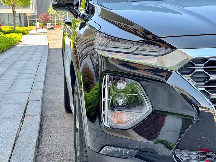 Hyundai SantaFe 2020 Santa Fe 380 TGDi Automatic 4WD DLX HTRAC Zhizun PLUS 2022 — миниатюра 5