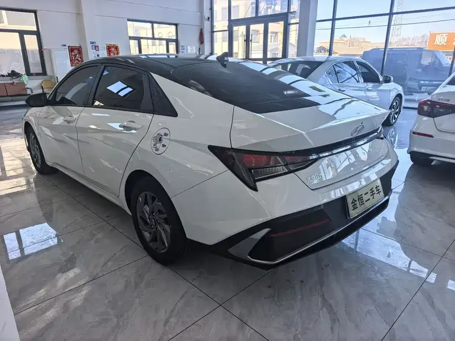 Hyundai Elantra Elantra 2023 1.5L CVT GLX Elite Edition 2025 — миниатюра 3