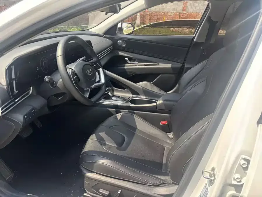 Hyundai Elantra Elantra 2022 1.5L CVT GLX Elite Edition 2022 — миниатюра 5