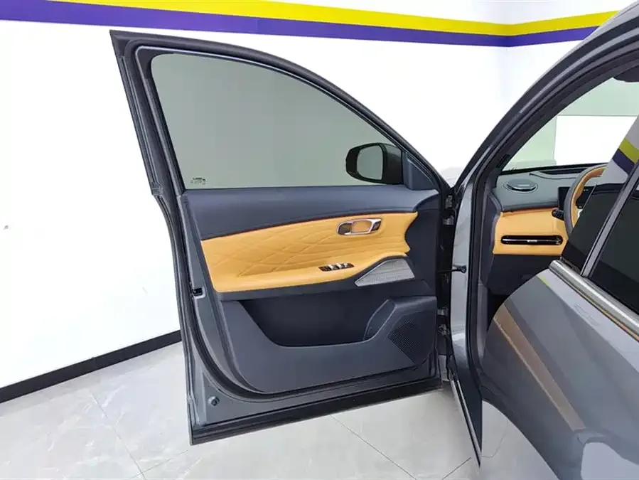 Geely Galaxy Starship 7 Galaxy Starship 7 2025 120km Navigator Edition 2025 — миниатюра 4