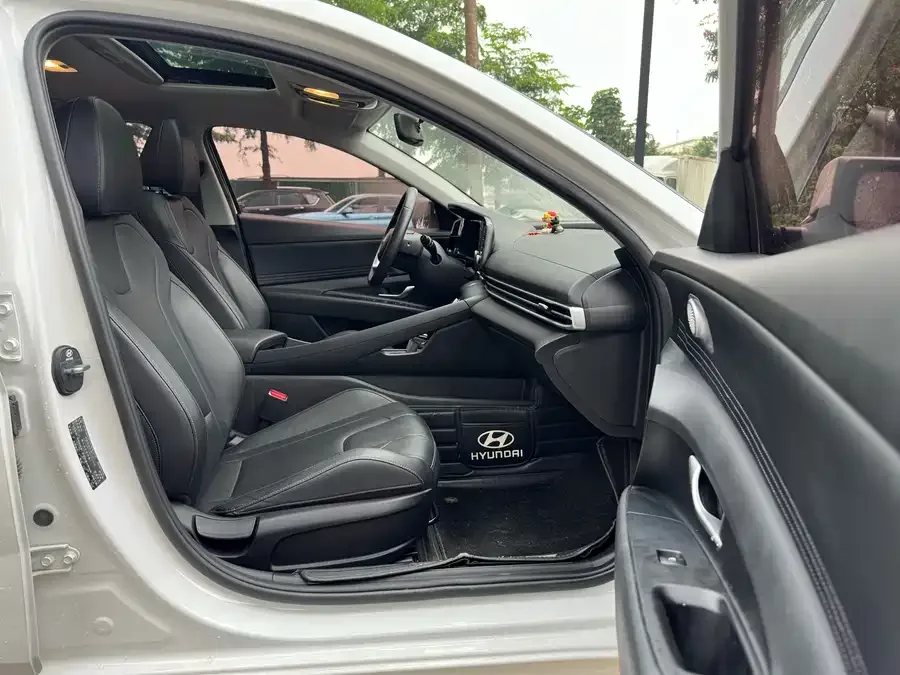 Hyundai Elantra Elantra 2023 1.5L CVT GLX Elite Edition 2023 — миниатюра 3