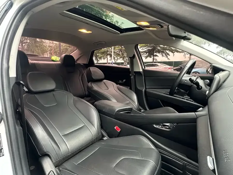 Hyundai Elantra Elantra 2023 1.5L CVT GLX Elite Edition 2023 — миниатюра 4