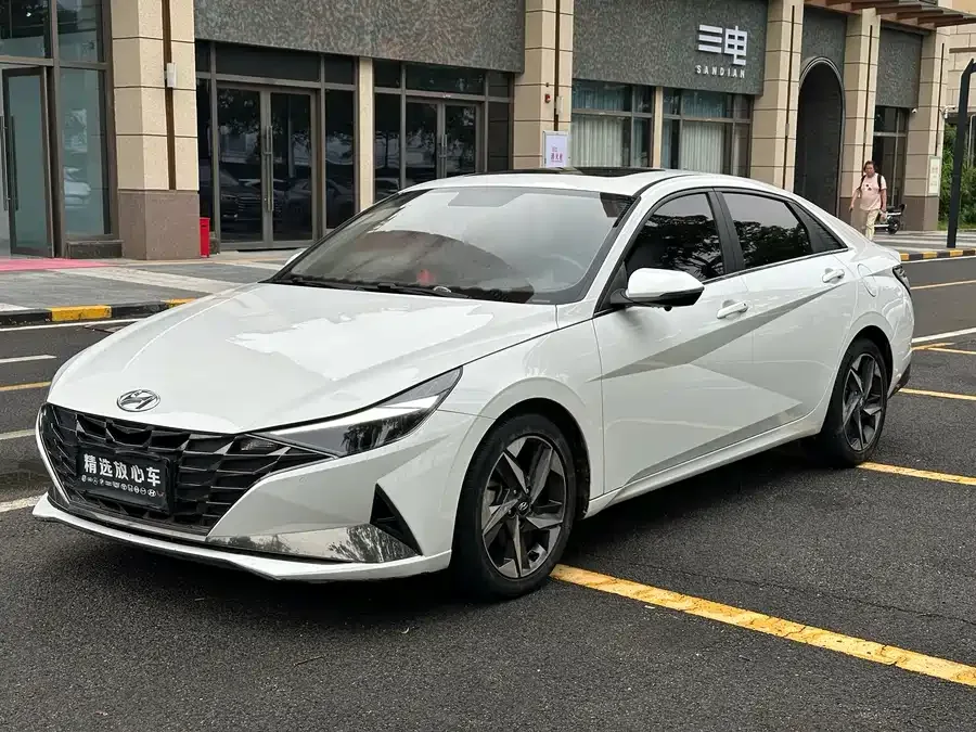 Hyundai Elantra Elantra 2023 1.5L CVT GLX Elite Edition 2023 — фото 1, купить с доставкой в Москву