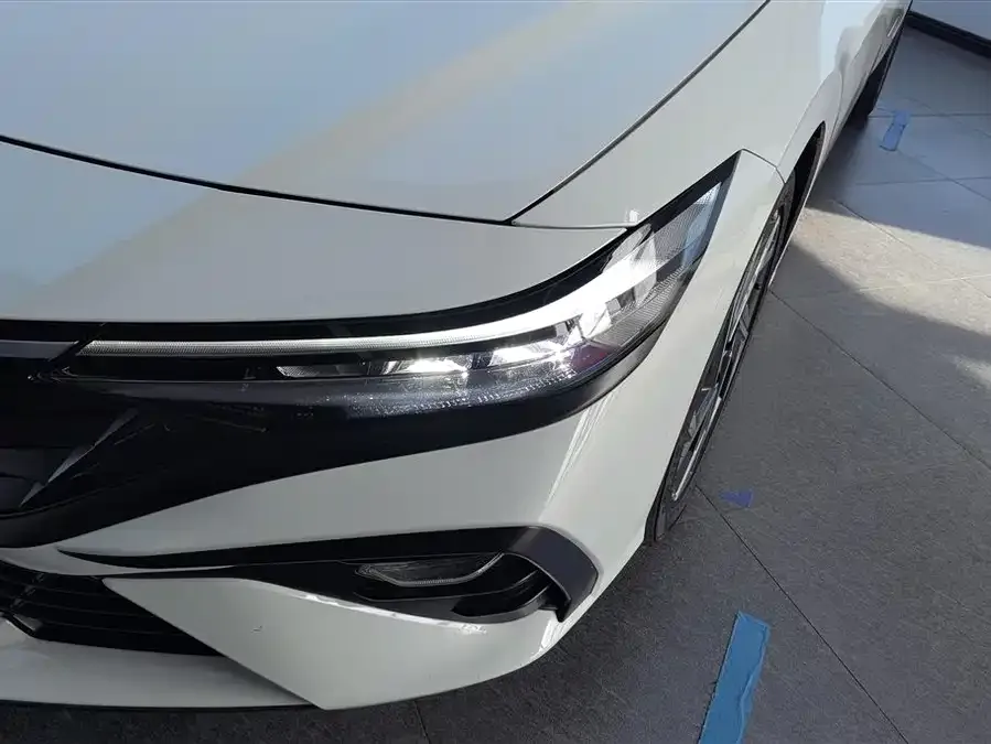 Hyundai Elantra Elantra 2023 1.5L CVT GLX Elite Edition 2024 — миниатюра 2