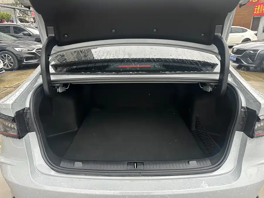 Chery Arrizo 8 Arrizo 8 2024 1.6T DCT 2025 — миниатюра 4