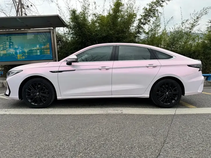 Chery Arrizo 8 Arrizo 8 2022 1.6T DCT 2022 — миниатюра 2