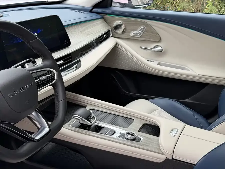 Chery Arrizo 8 Arrizo 8 2022 1.6T DCT 2022 — миниатюра 4