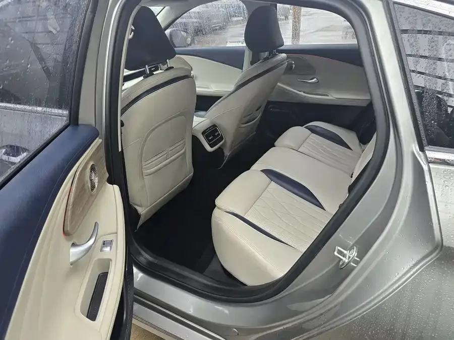 Chery Arrizo 8 Arrizo 8 2022 1.6T DCT Elegant 2022 — миниатюра 2